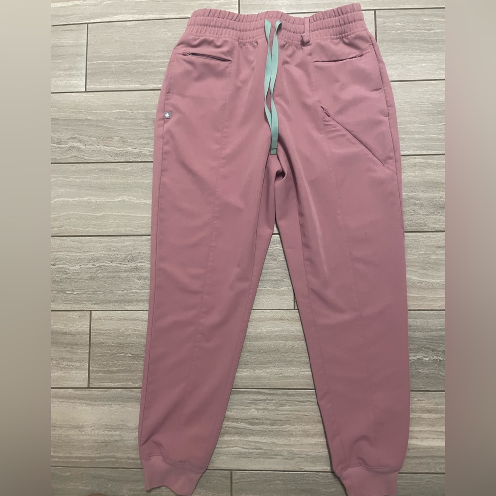 women's Mineral Mauve Grenelle - Jogger Scrub Pants - M / Mineral Mauve